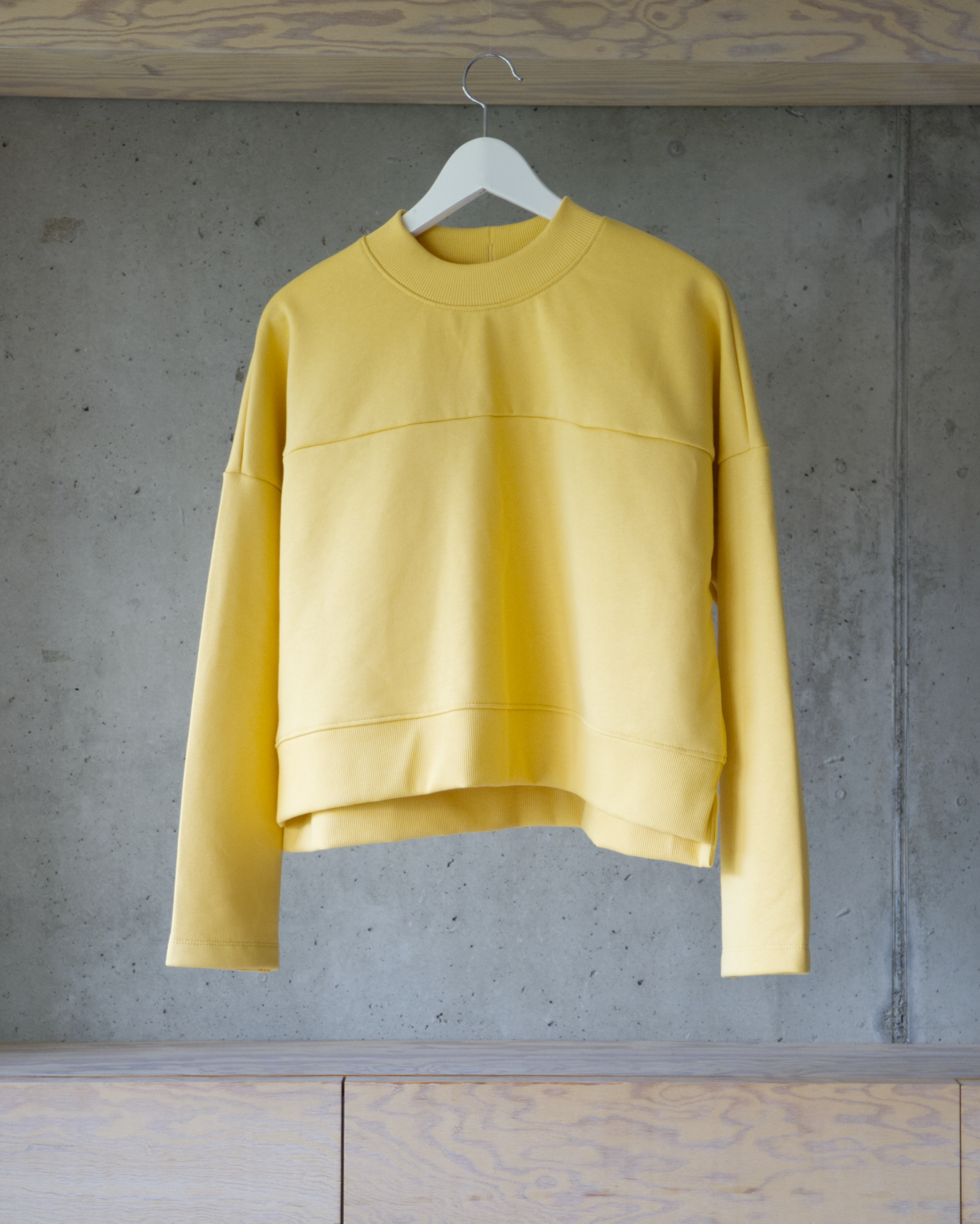 HEY PLAY SWEATER ◕‿◕ Honey Latte