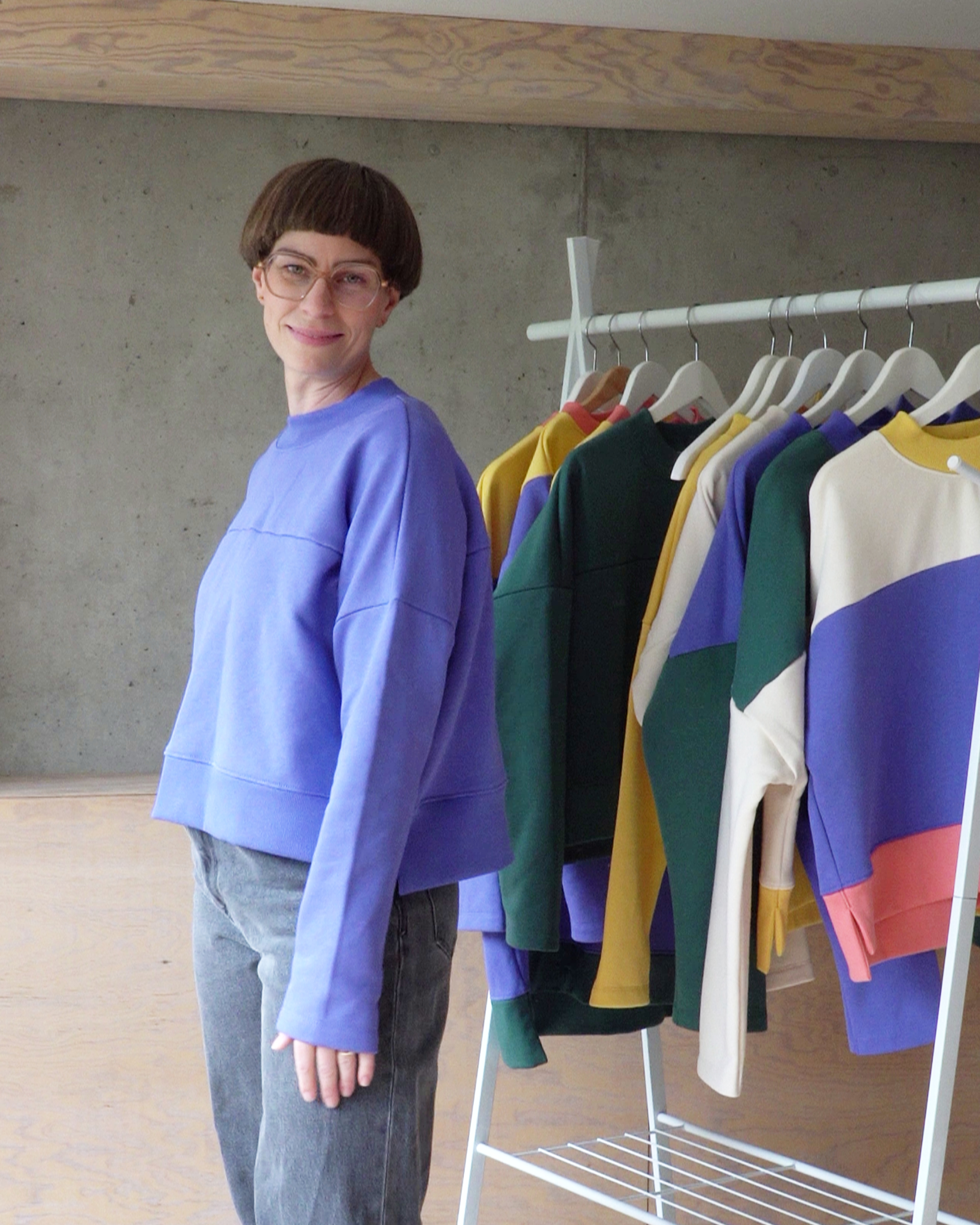 HEY PLAY SWEATER ◕‿◕ Violet Blue