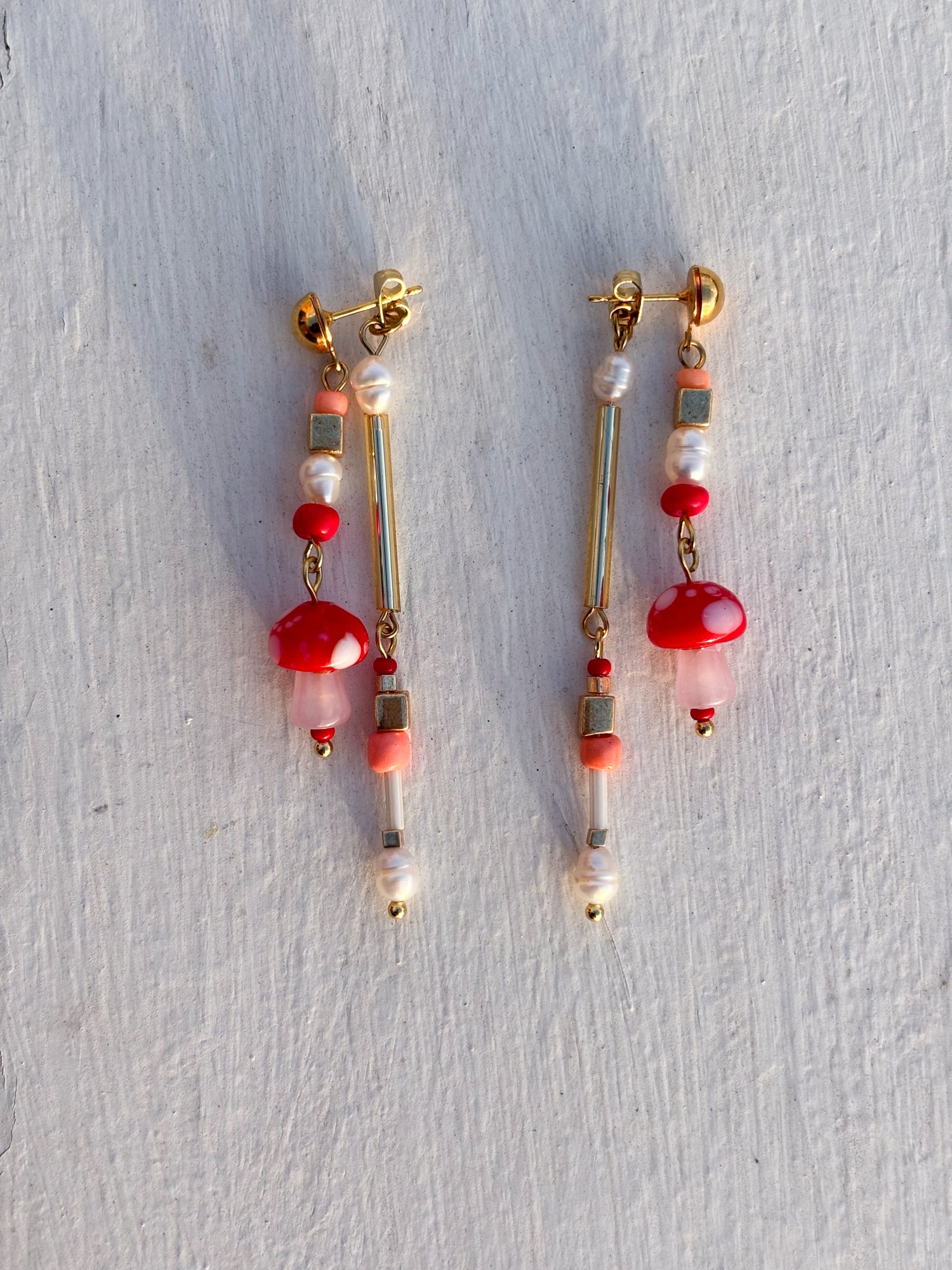 Good Vibes Strands with Red Mushroom